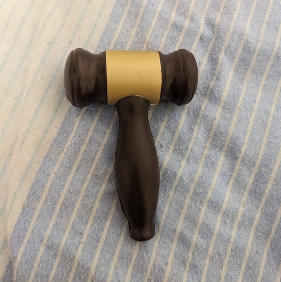 Toy  Gavel - Picture 2 of 4